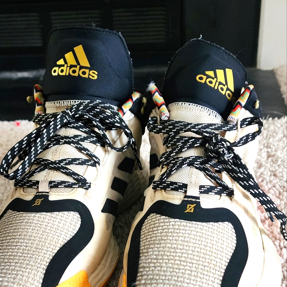 Adidas D Rose 11 Shoes (Derrick Rose Shoes)